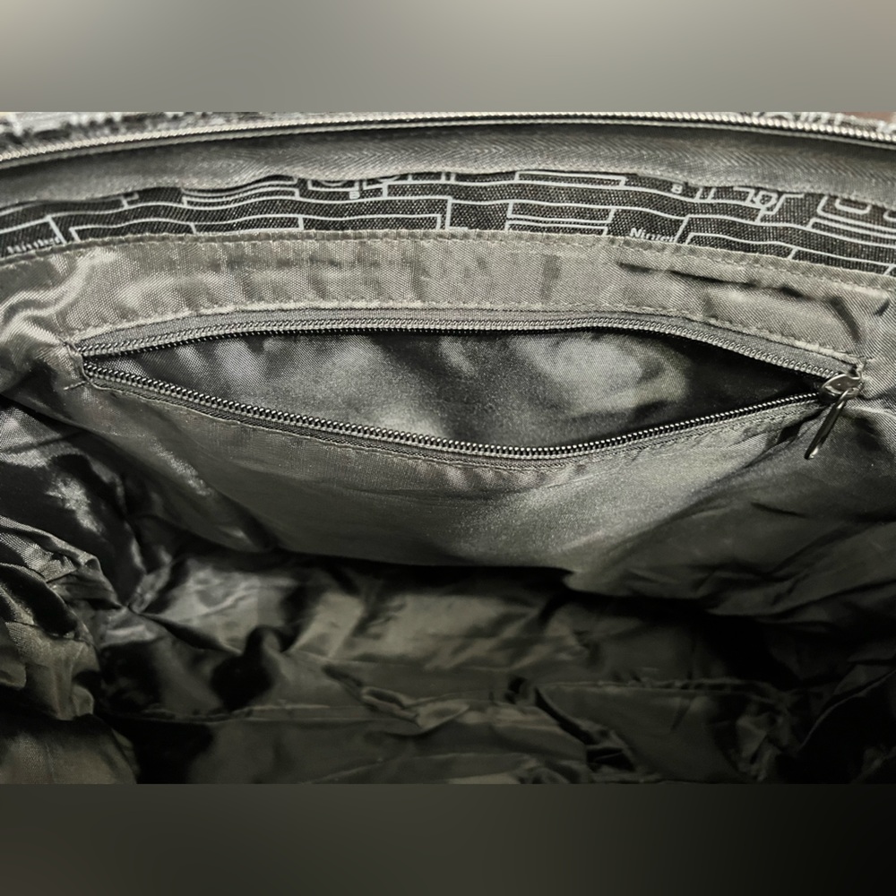 Nintendo Rare Retro Controller Pattern Laptop Mes… - image 8